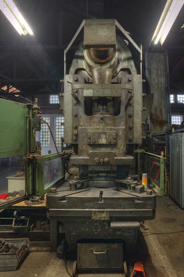 Historical screw press