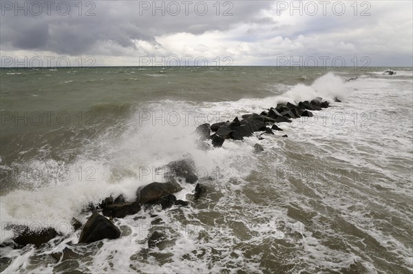 Breakwater on Wustrow beach