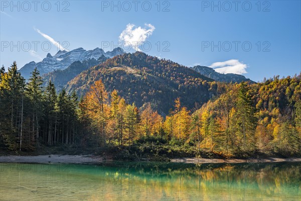 Autumn mood by the Kleiner Odsee lake