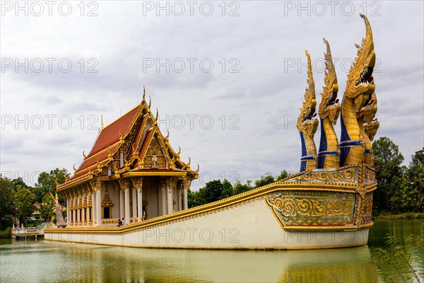 Wat Sa Suk Prasan temple ship in Wat Ban Na Muang