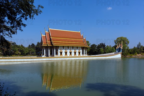Wat Sa Suk Prasan temple ship in Wat Ban Na Muang
