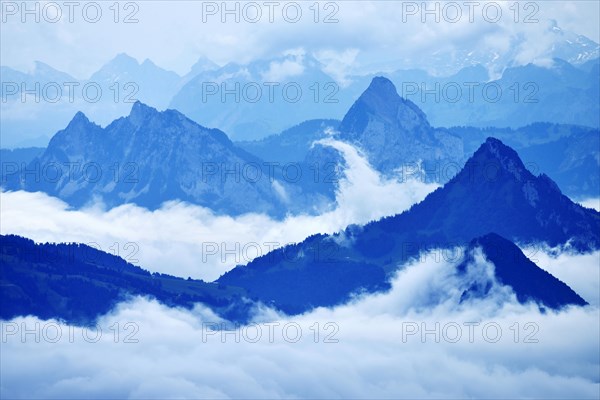 View from the Pilatus to the Kleiner Mythen and the Big Mythen