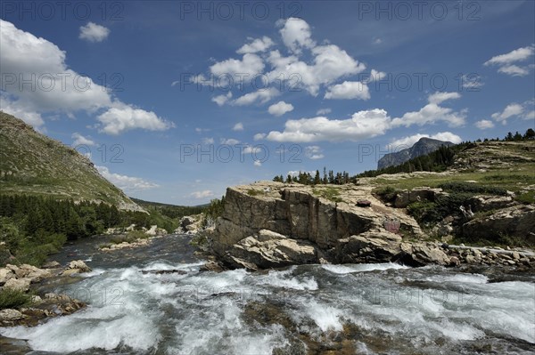 Cascades near the Swiftcurrent Lake