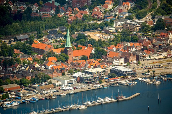 Historic centre and mole