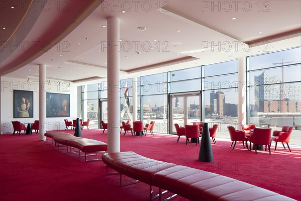 Light-flooded foyer with views of the city