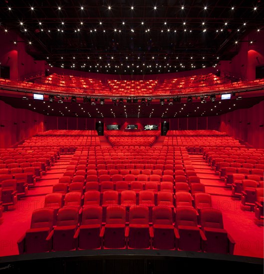 Auditorium floor and rank