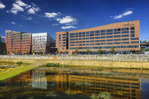 Sumatrakontor and 25h-Hotel in Uberseequartier in HafenCity