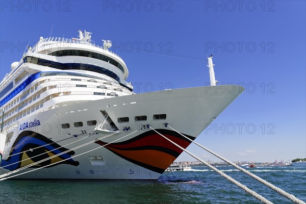 Cruise ship AIDAstella
