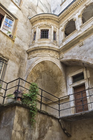 Traboule Gallery Philibert de l'Orme, Lyon