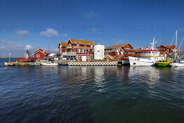 Harbour of Karingon island