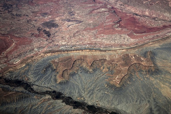 Factory Butte surroundings