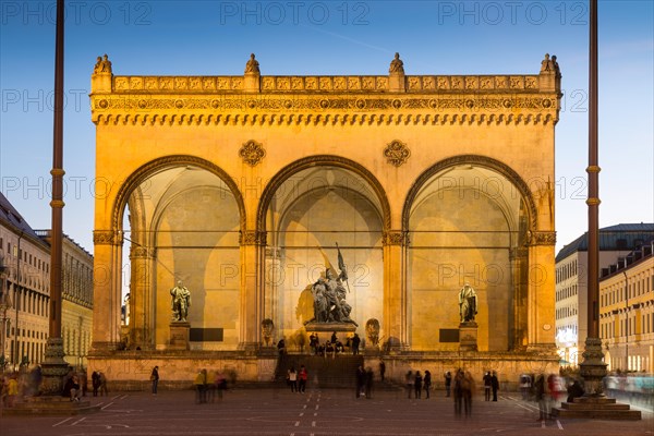 Feldherrnhalle in the evening light