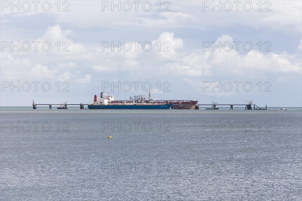 NWO oil port