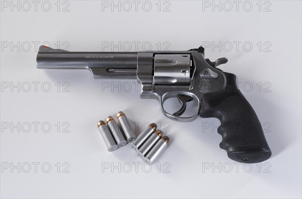 Handgun