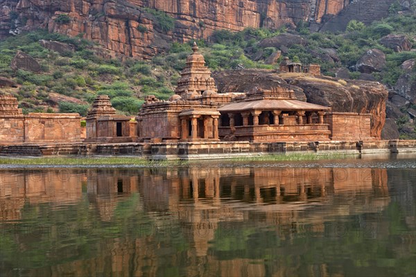 Bhuthanatha temple on lake Agastya