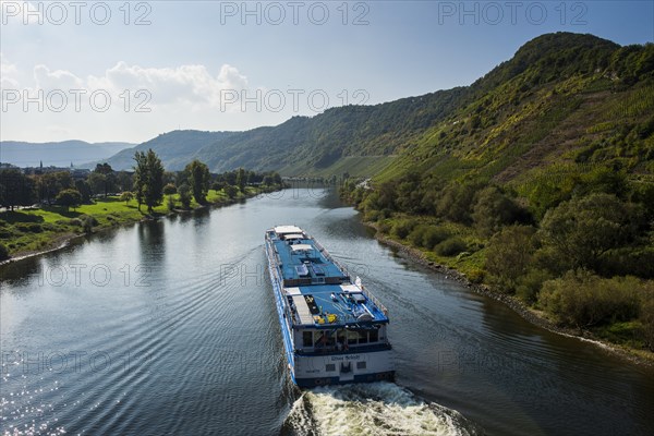 Cruise ship on the Moselle passing Beilstein