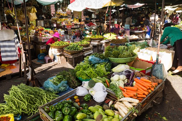 Vegetable and fruit stalls on the Khan Daun Penh market in Phnom