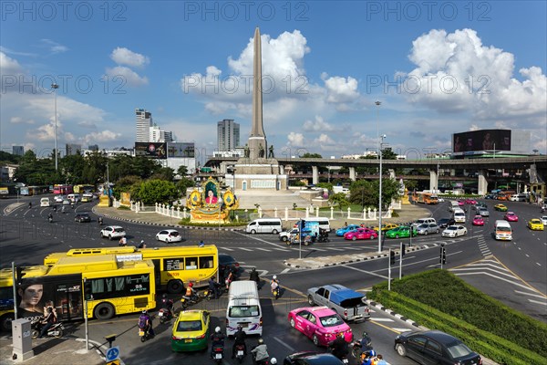Victory monument