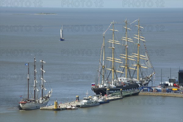 Pier with sailing ship on Weser