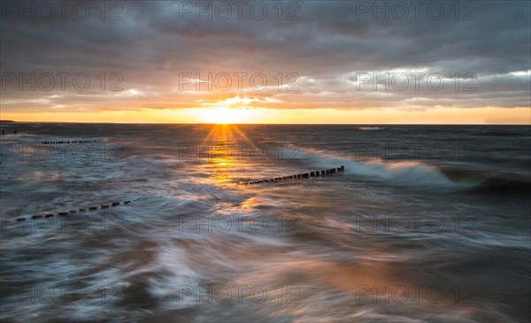 Breakwaters or groynes