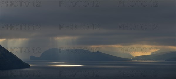 Mood light with low-hanging clouds