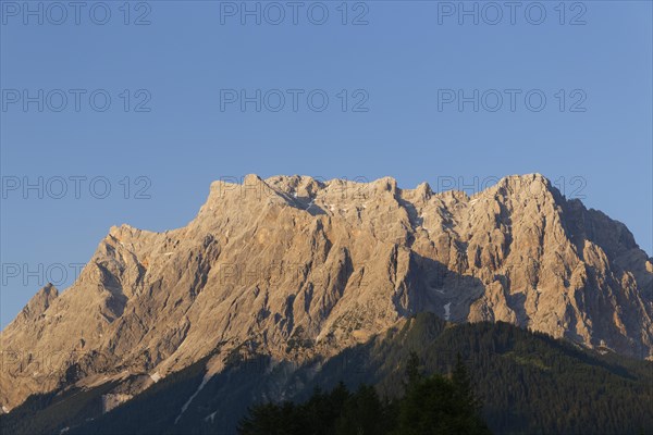 Mt Zugspitze and Mt Schneefernerkopf