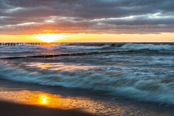 Breakwaters or groynes