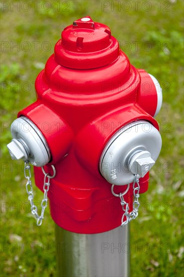 Red fire hydrant