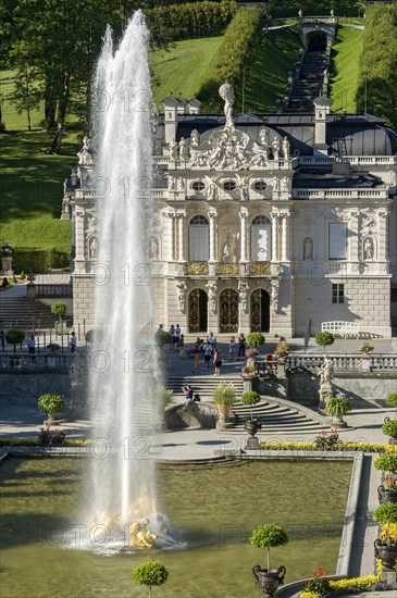 Flora fountain with a water fountain