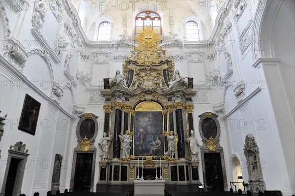 Dechant Altar