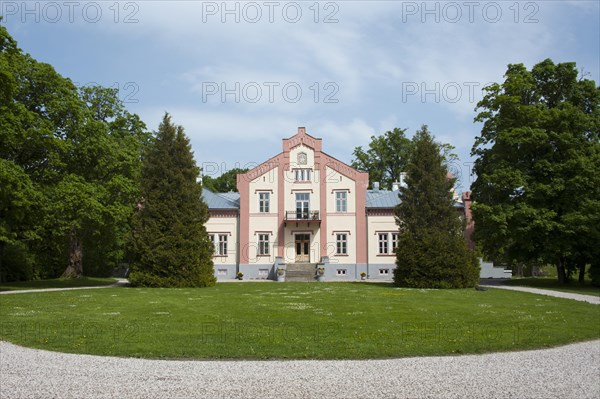 Padaste Manor