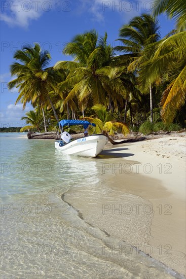 Boat on Palm Beach