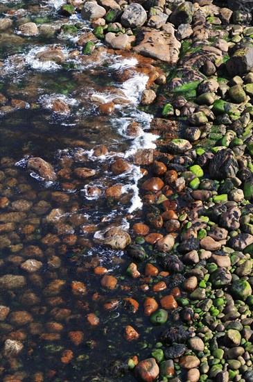 Stone beach at Stoer Head