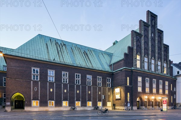 Die Glocke concert hall