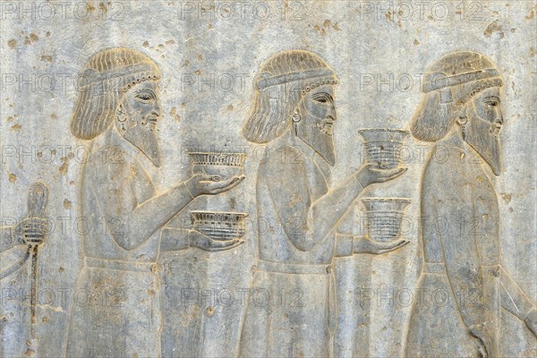 Delegation bas-relief