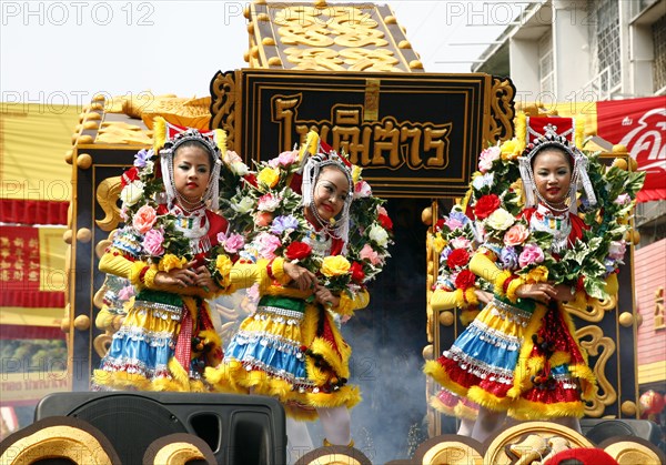 Parade of the Golden Dragon