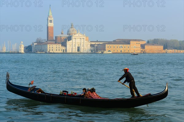 Gondolier onn the Bacino San Marco
