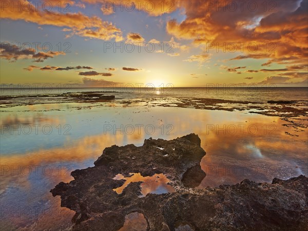 Sunset at Ka'ena Point State Park