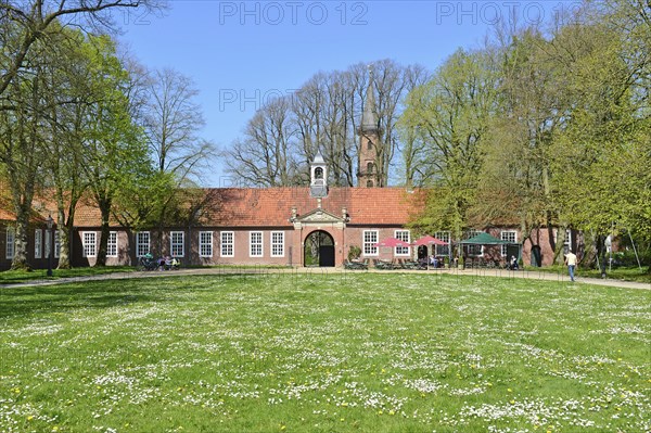 Gardens and baroque outer castle of Evenburg Castle