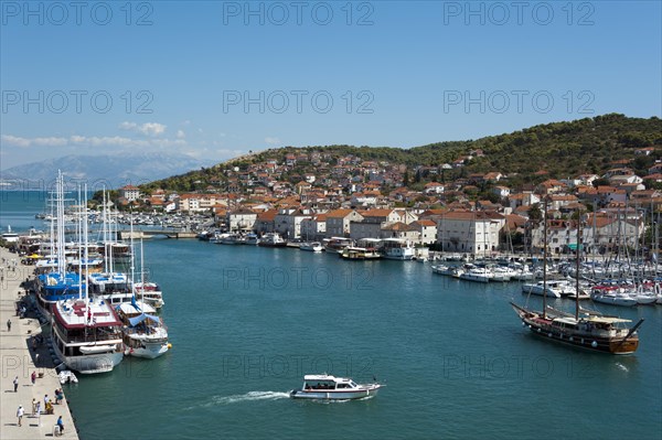 View from Kamerlengo Castle of the harbour with the promenade