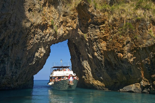 Excursion boat