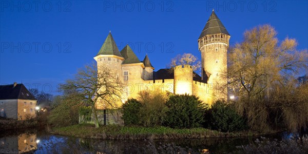 Wasserschloss Burg Linn