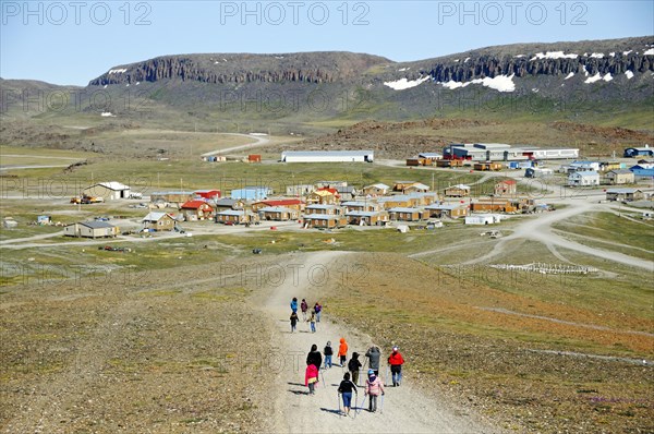 Children in the Inuit village of Ulukhaktok