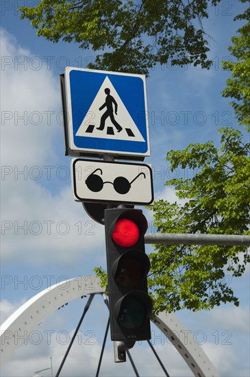 Pedestrian crossing