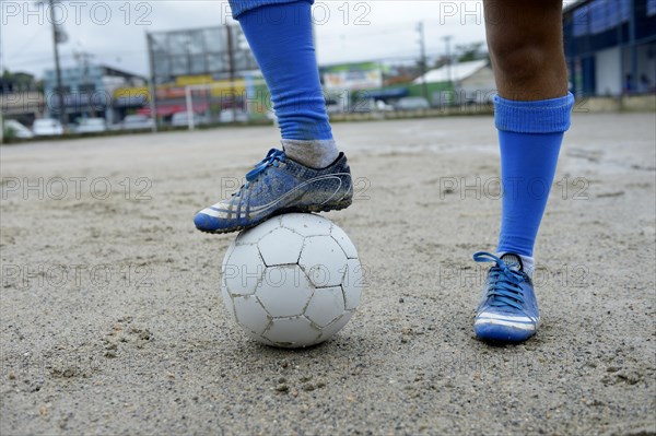Kick off