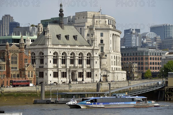 Blackfriars building near Blackfriars Bridge