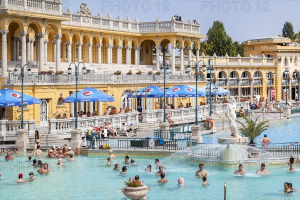 Szechenyi Thermal Bath or Szechenyi-gyogyfurdo
