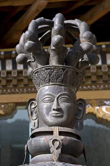 Sculpture in the style of a Dorje or Vajra