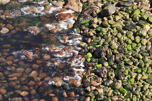 Stone beach at Stoer Head
