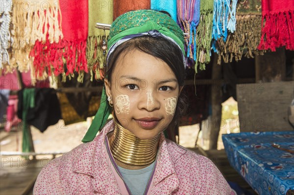 Long-necked woman